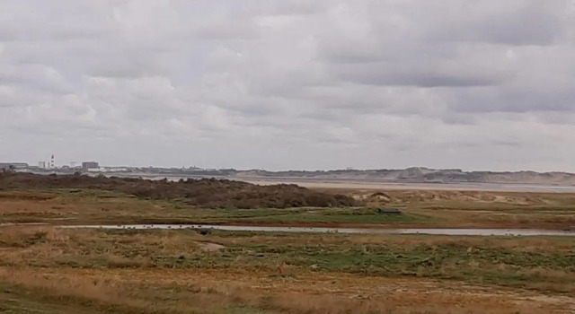 Студия с видом на море Les Obiones, Fort Mahon Plage, magnifique studio cabine 4p vue latérale mer avec balcon , parking privé gratuit, wifi, classé 2 étoiles, exposition plein sud en Baie de Somme