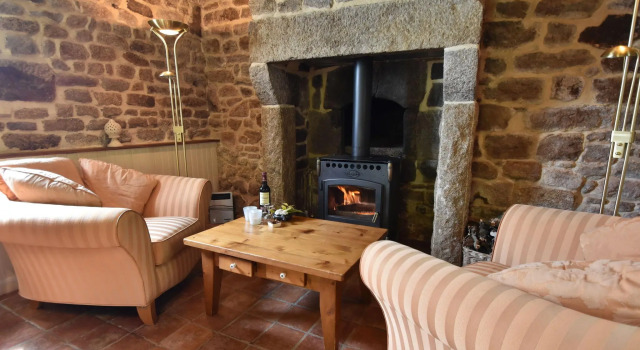 Cozy Holiday Home in Ceauce near Lake, Забронировать Отель Отели Orne 3 звезды, 3*