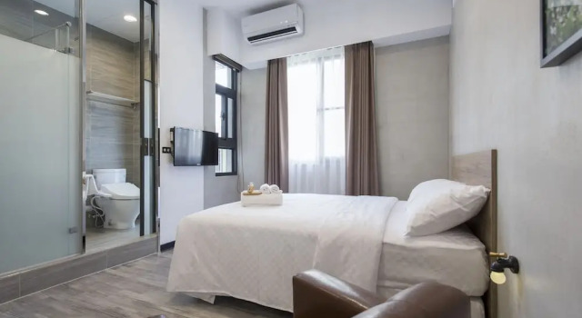 Двухместный номер Standard с балконом OX Suites