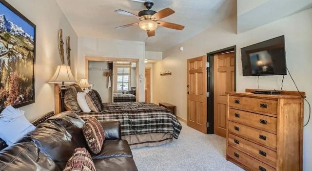 Студия Passage Point 623a Condo by Redawning