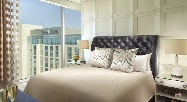 Номер Premier Omni Nashville Hotel
