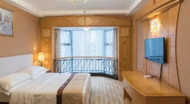Люкс Comfort Liuzhou Grand Hotel