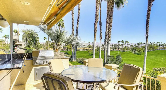 Апартаменты Community Pools & Golf Views: Palm Desert Condo!