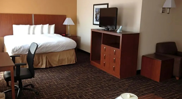 Двухместный люкс Richland Inn and Suites