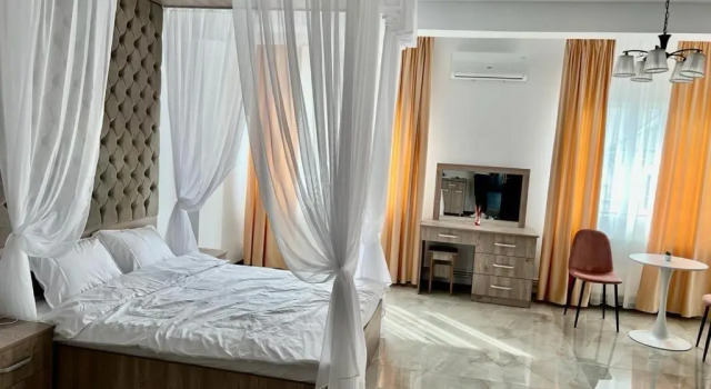 Splendor Boutique Pitesti, Забронировать Бутик-отель Отели Арджеш с парковкой, Парковка