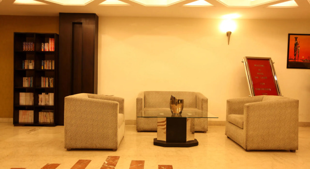 Hotel The Class, Забронировать Отель Отели Нью-Дели с завтраком, Завтраки