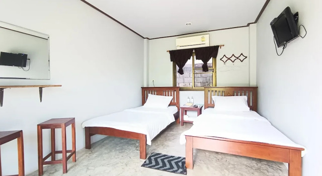Двухместный номер Standard с балконом Kru Guesthouse