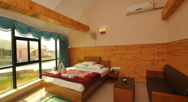 Suncity Resort Mandarmani, Book Ferieresort Hoteller i Mandarmani med pool, Swimmingpool