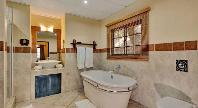 Номер Luxury Royal Morubisi Founders Lodge