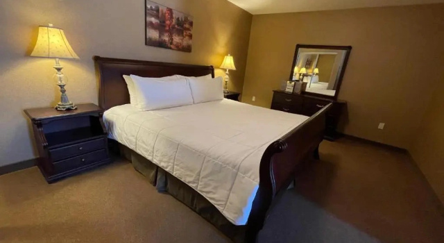 Люкс c 1 комнатой Elkwater Lake Lodge and Resort