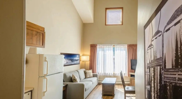 Cahilty #308 Home, Book Feriehus Sun Peaks Britisk Columbia