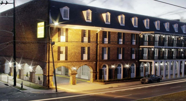 Midtown Hotel New Orleans, Забронировать Отель Отели Нового Орлеана с бассейном, рядом с Сити-Парк, Бассейн