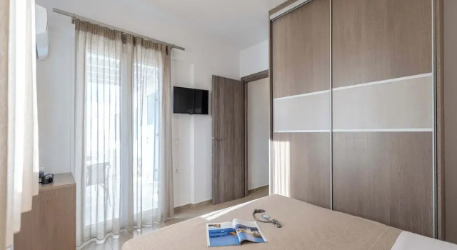 Семейные апартаменты с 2 комнатами Evripus Suites