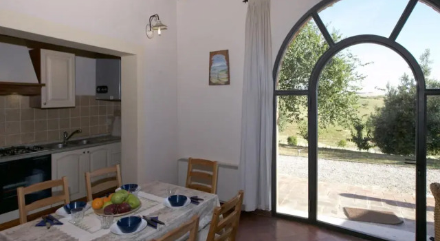 Tuscan Hilltop Farm Stay