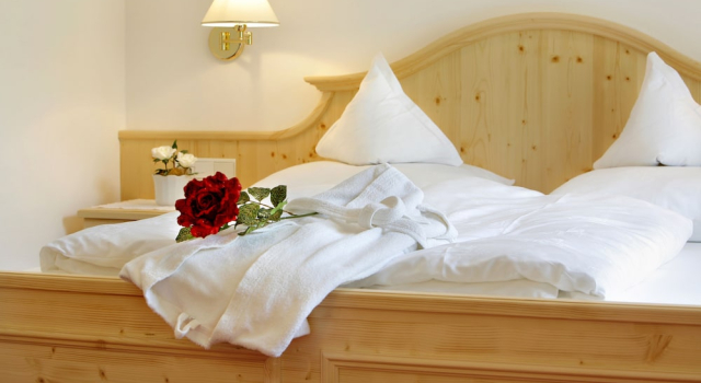 Hotel Tyrol, Забронировать Отель Отели Сцены с завтраком, Завтраки