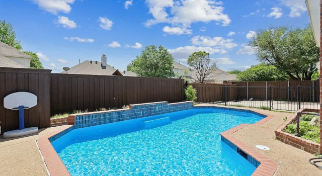 Коттедж Family Fun Retreat: Pool & Entertainment Haven! 4 Bedroom Home by RedAwning