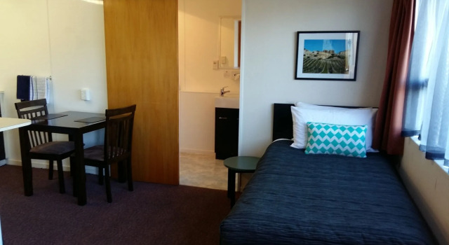 Central Gateway Motel