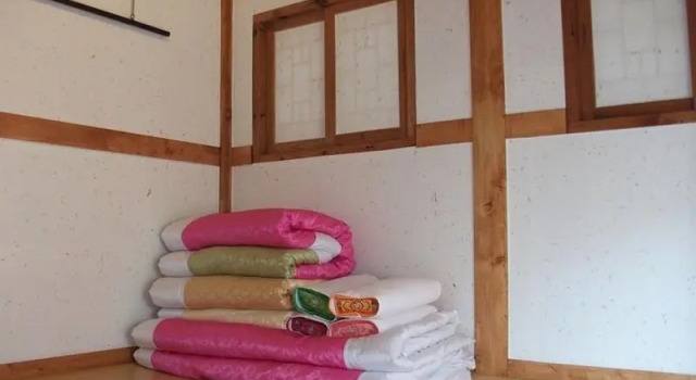 Четырёхместный номер Standard Hyosunjae Hanok Guesthouse