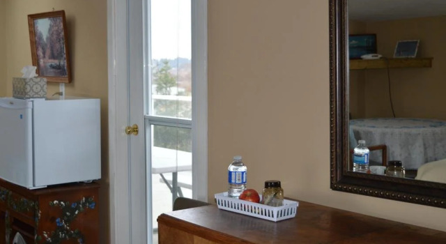 Estuary House Reflexology B&B, Prenota Bed & breakfast Comox 