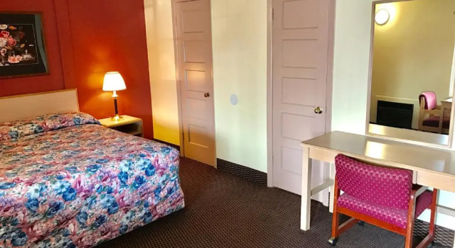Номер Standard Travelers Inn Motel