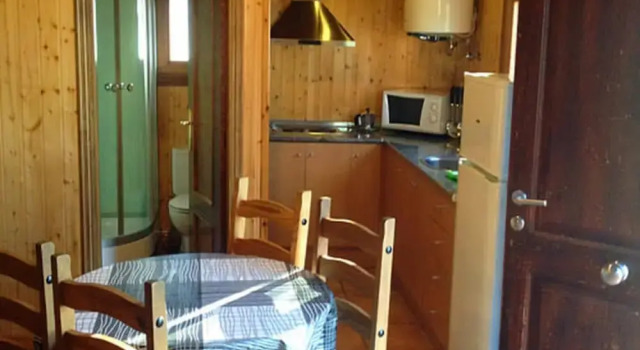 Коттедж с 2 комнатами Camping Casa Fausto Cerca de Dinopolis