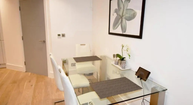 Апартаменты с 2 комнатами Northside Apartments Ealing