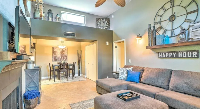Апартаменты Peoria Oasis w/ Resort Amenities, 2 Mi to Downtown