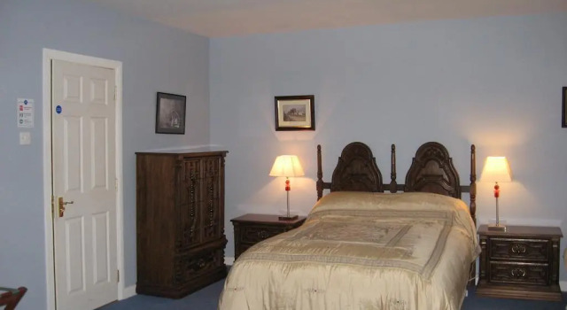 Necarne Manor Guest Accommodation, Book Pension Hoteller i Fermanagh County med morgenmad, Morgenmad
