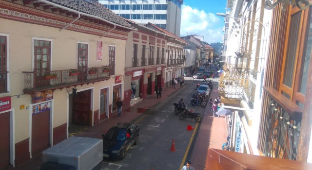 Felicia Hotel & Suites