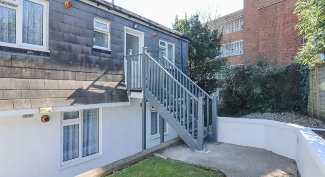 Flat 5, Big Tree Holiday Flats, Забронировать Отель Отели Англии 3 звезды, 3*