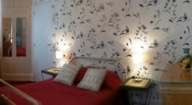Chambres et Tables dHotes Les Breuils, Book Hotel Mariol Allier
