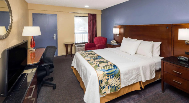 Двухместный номер Standard Days Inn by Wyndham Walterboro