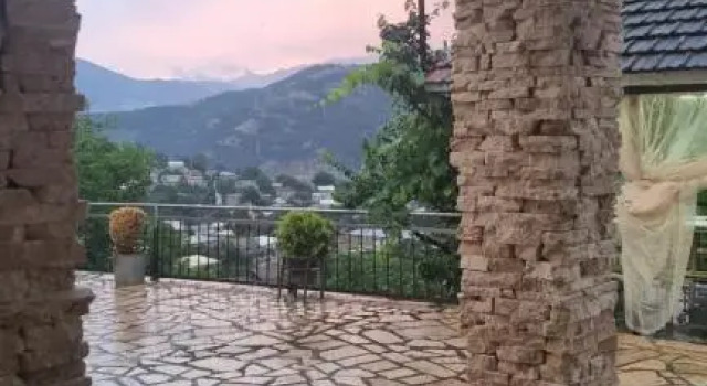 Дехцени, Rezerwuj Hotel Dilidżan Tavush region