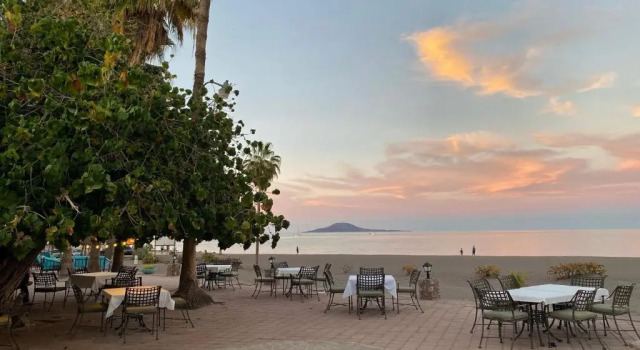 Hotel Oasis, Varaa Hotelli Hotellit Baja California Sur uima-altaalla, Uima-allas