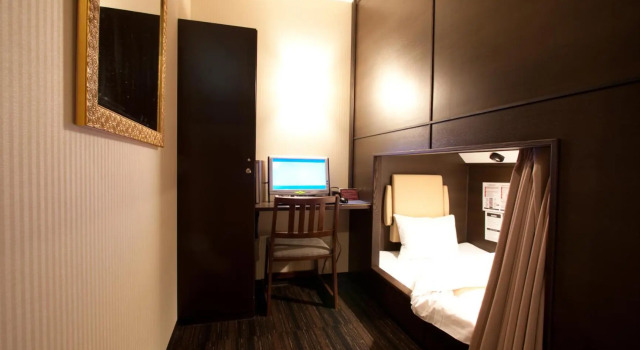 HEARTS Capsule Hotel & Spa Nakasu -Male only, Buchen Sie Kapselhotel Kapselhotels in Kyushu, Kapselhotel