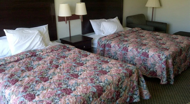Country Hearth Inns & Suites, Boek Hotel Hotels in South Point met zwembad, Zwembad