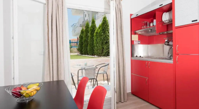 Четырёхместный номер Comfort Stratos Deluxe Apartments
