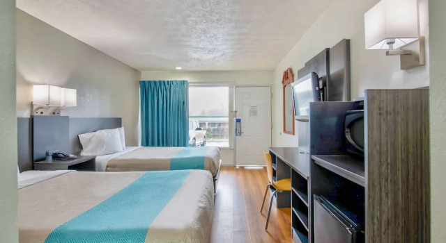Четырёхместный номер Deluxe Motel 6 Byron, GA