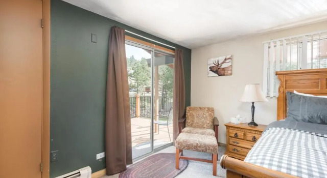 Люкс 4 Seasons Inn on Fall River
