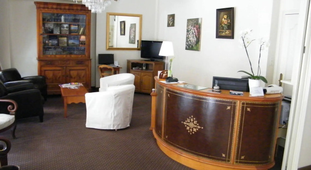 Balzac Hôtel, Rezerwuj Hotel  