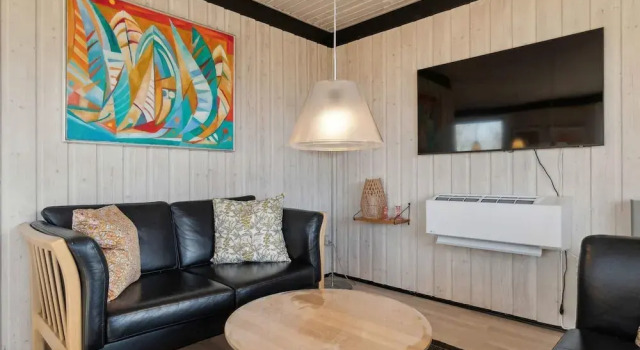 Коттедж 5 Star Holiday Home in Ronne