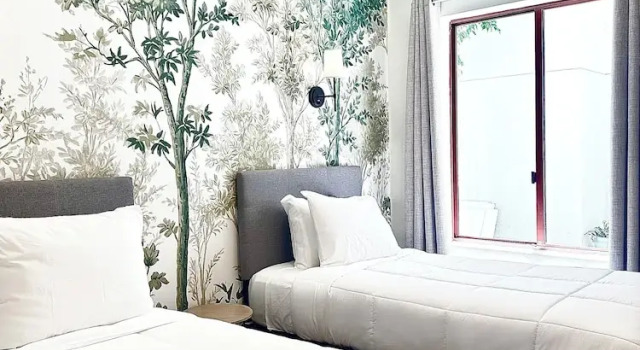 Студия Little Italy Inn - Limited Service Apart Hotel