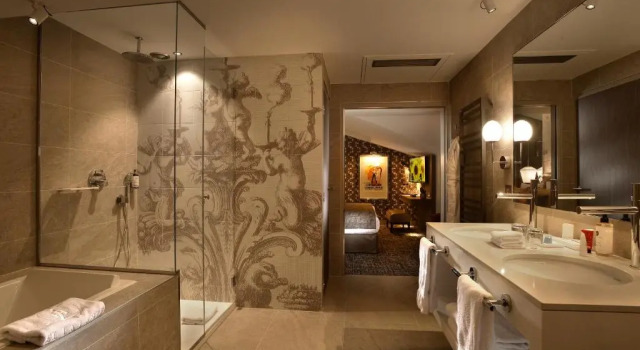 Номер Standard Дуплекс Hotel La Lanterne & Spa By Timhotel