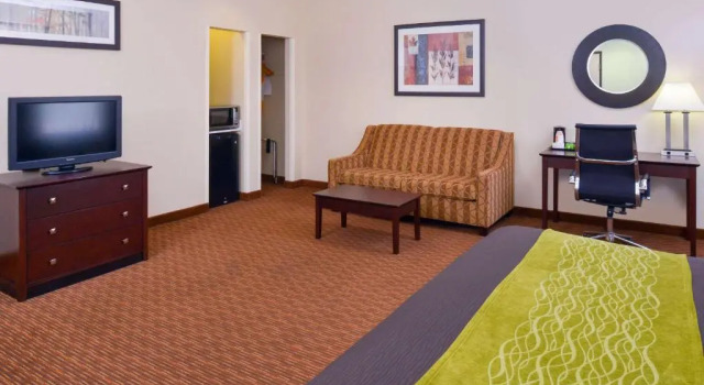 Люкс Holiday Inn Express & Suites Joplin Southeast by IHG