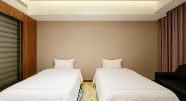 Люкс Executive Qimo Guest House