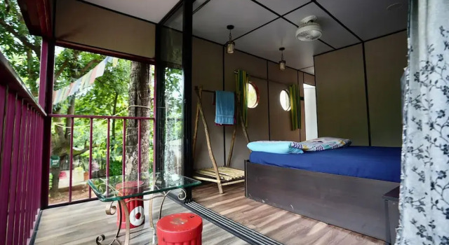 Коттедж Comfort Lakeside Boheme Inn
