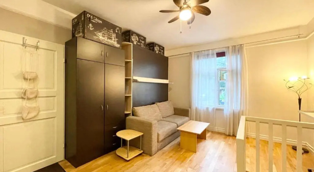 Апартаменты Cosy studio in historical building. City Center