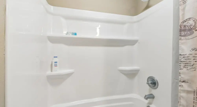 Апартаменты с 2 комнатами Lovely Lake Charles Duplex in Central Location!