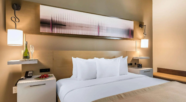 Juniorsuite voco Hotel Napoleon Memphis by IHG