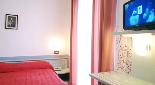 Hotel Piemontese, Reserva ahora Hotel Hoteles en Oneglia con desayuno, Desayunos